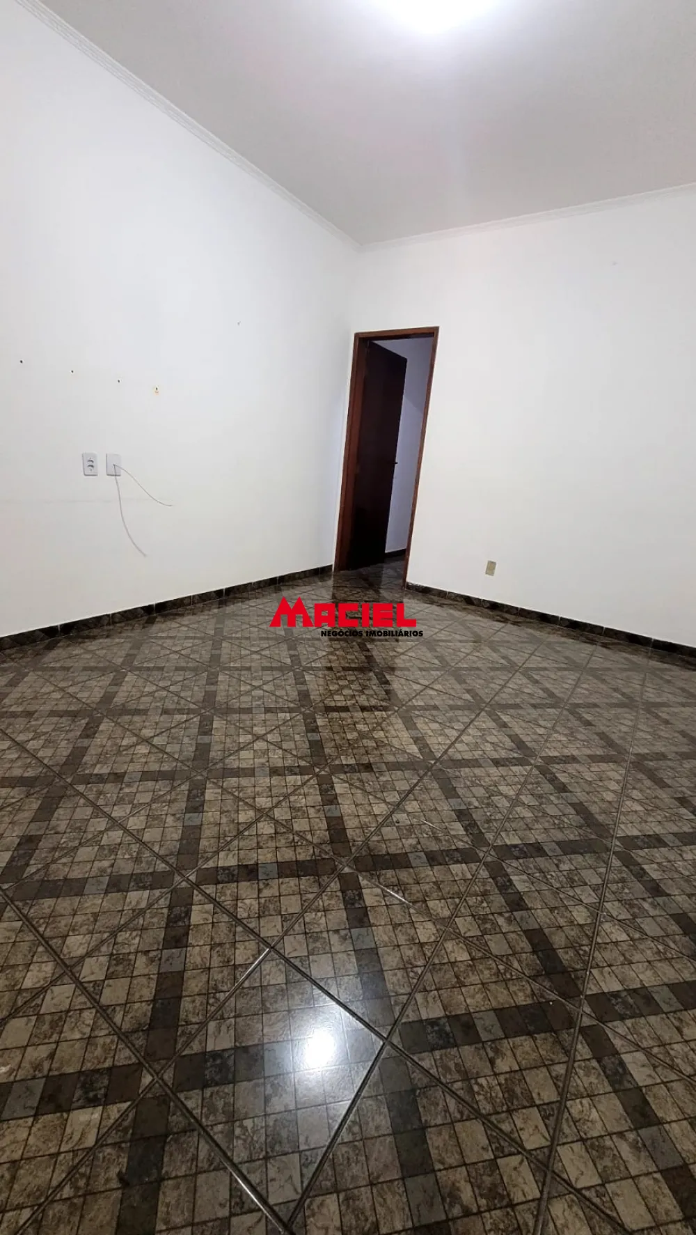Alugar Casa / Sobrado em S&atilde;o Jos&eacute; dos Campos R$ 4.500,00 - Foto 15