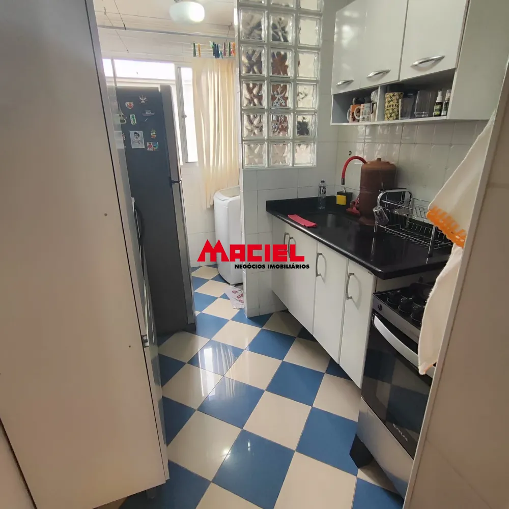 Comprar Apartamento / Padr&atilde;o em S&atilde;o Jos&eacute; dos Campos R$ 370.000,00 - Foto 2