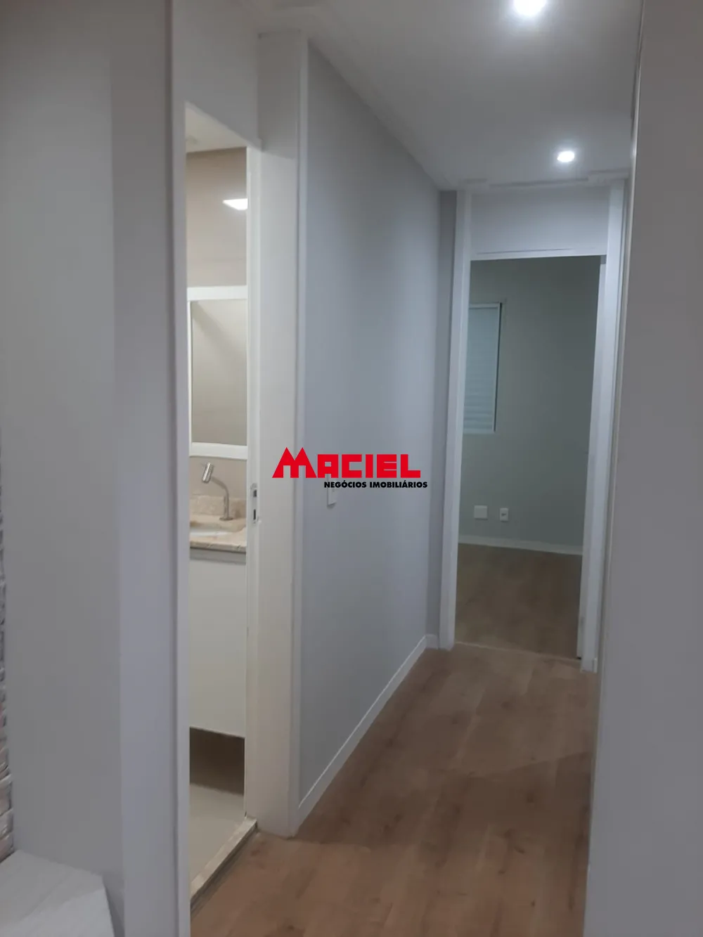 Comprar Apartamento / Padr&atilde;o em S&atilde;o Jos&eacute; dos Campos R$ 450.000,00 - Foto 3