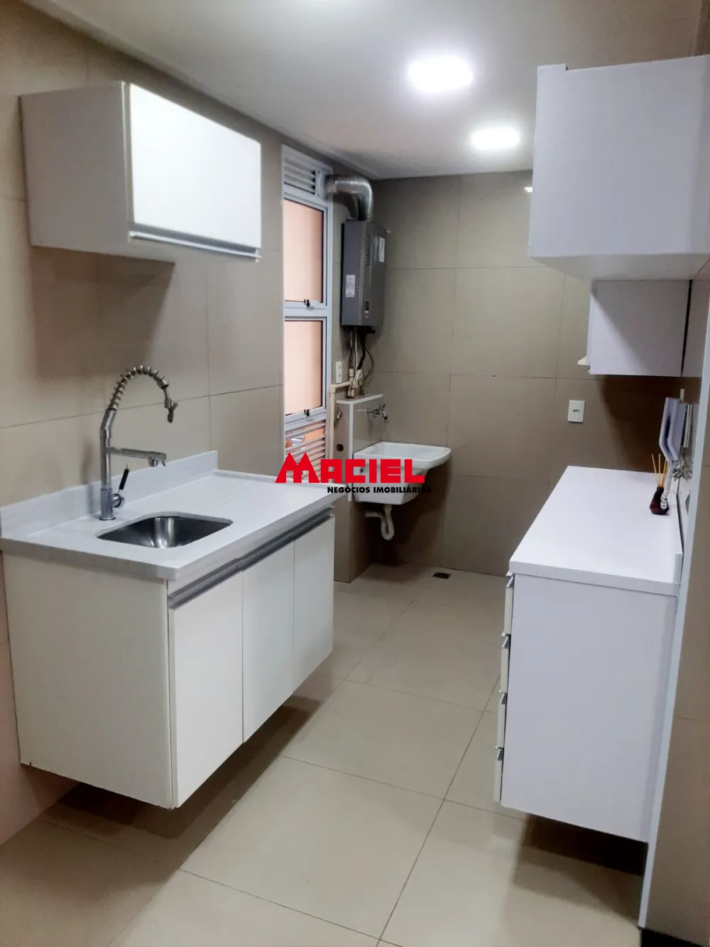 Comprar Apartamento / Padr&atilde;o em S&atilde;o Jos&eacute; dos Campos R$ 450.000,00 - Foto 5