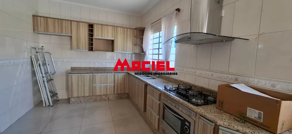 Comprar Casa / Padr&atilde;o em Ca&ccedil;apava R$ 639.900,00 - Foto 18