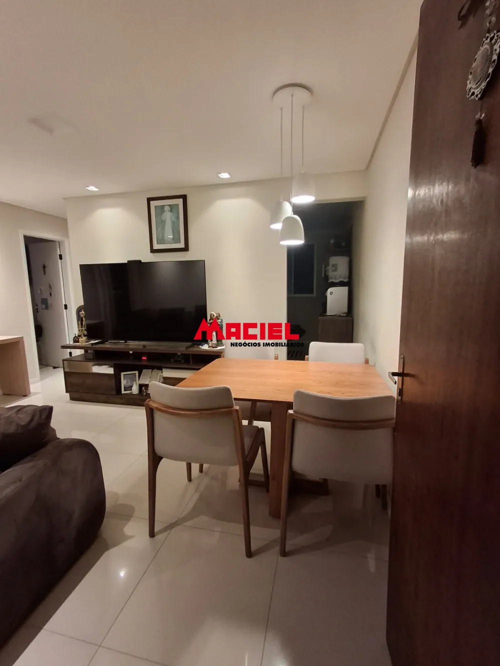 Comprar Apartamento / Padr&atilde;o em S&atilde;o Jos&eacute; dos Campos R$ 305.000,00 - Foto 1