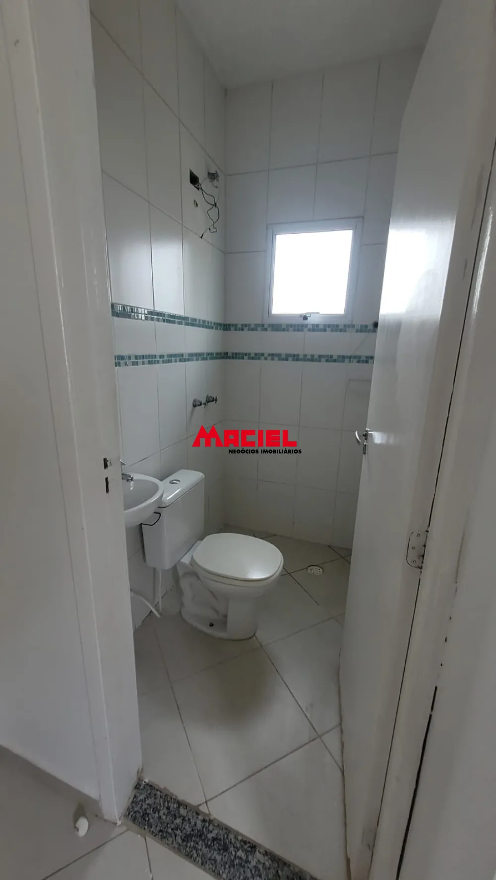 Alugar Casa / Condom&iacute;nio em S&atilde;o Jos&eacute; dos Campos R$ 2.300,00 - Foto 6