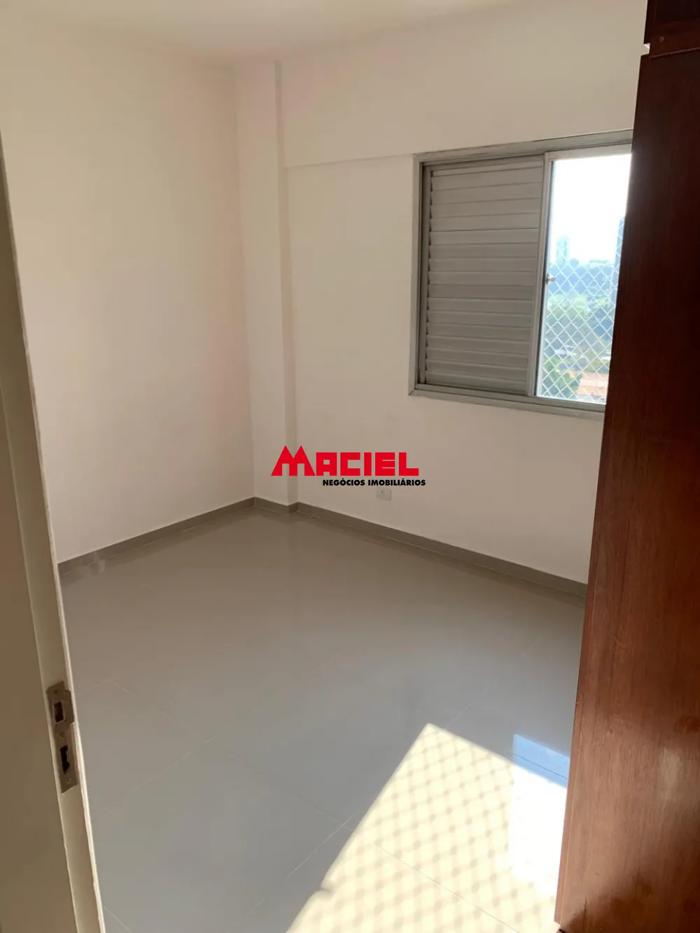 Alugar Apartamento / Padr&atilde;o em S&atilde;o Jos&eacute; dos Campos R$ 2.500,00 - Foto 7