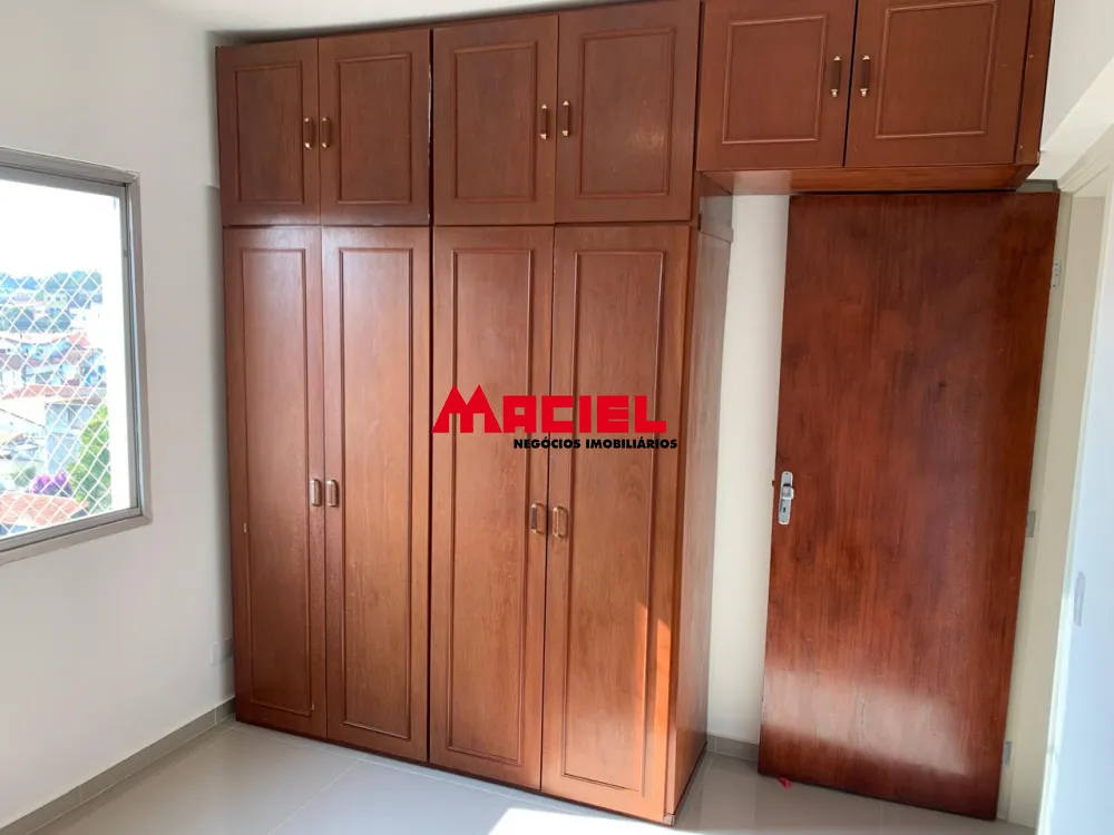 Alugar Apartamento / Padr&atilde;o em S&atilde;o Jos&eacute; dos Campos R$ 2.500,00 - Foto 8