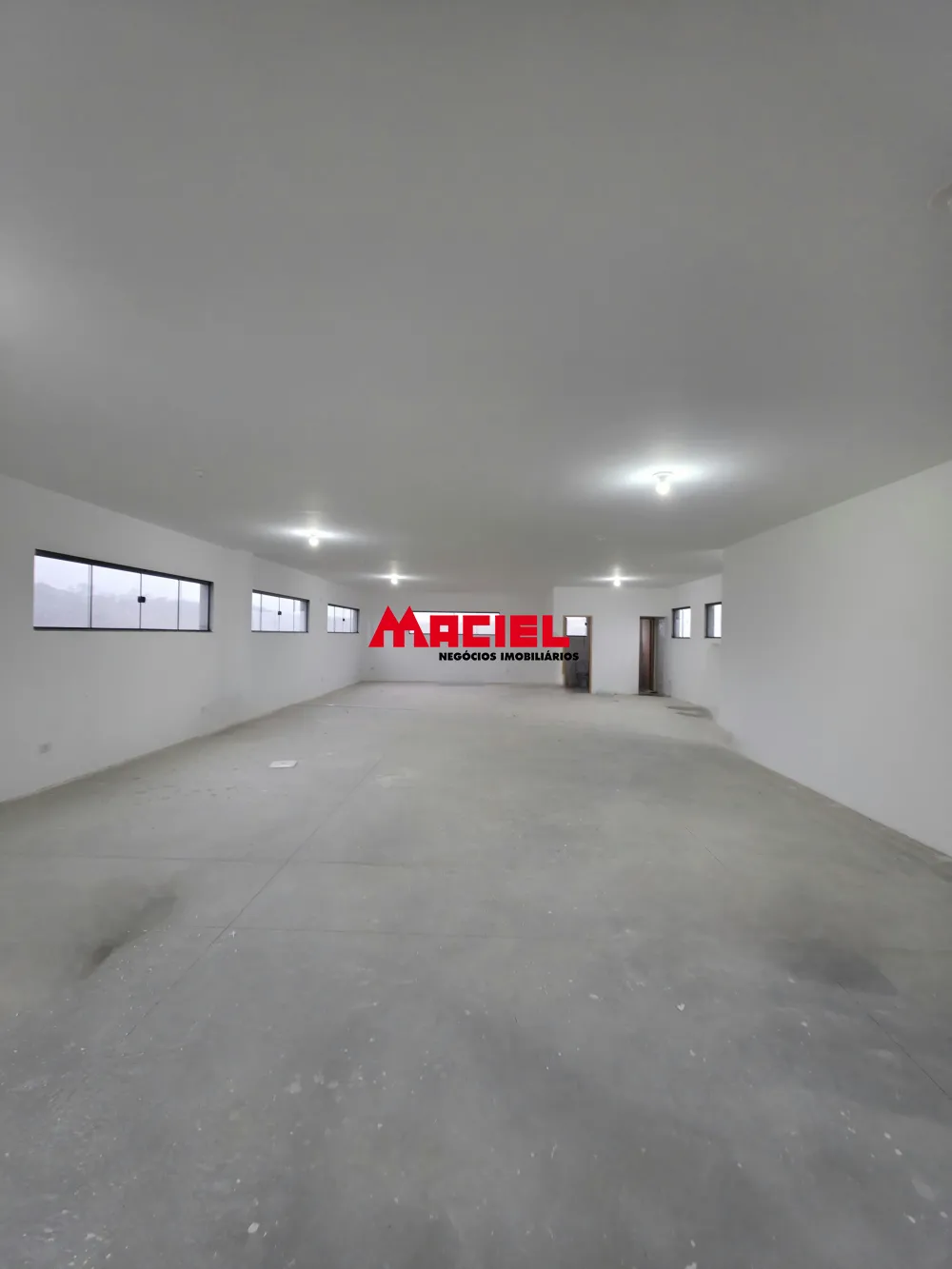 Alugar Comercial / Ponto Comercial em S&atilde;o Jos&eacute; dos Campos R$ 6.500,00 - Foto 4