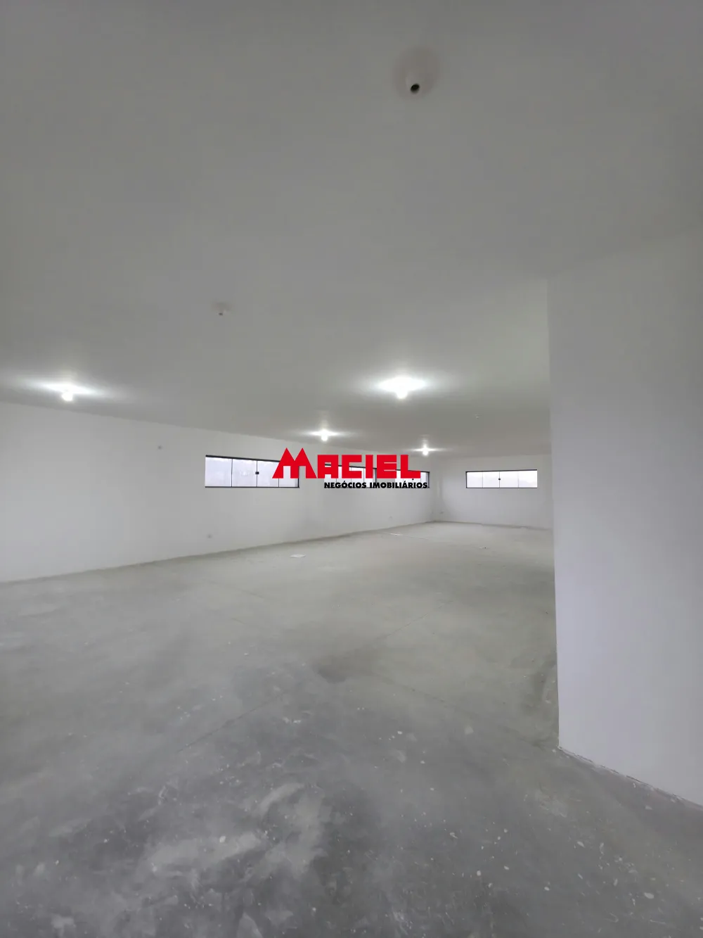 Alugar Comercial / Ponto Comercial em S&atilde;o Jos&eacute; dos Campos R$ 4.500,00 - Foto 6