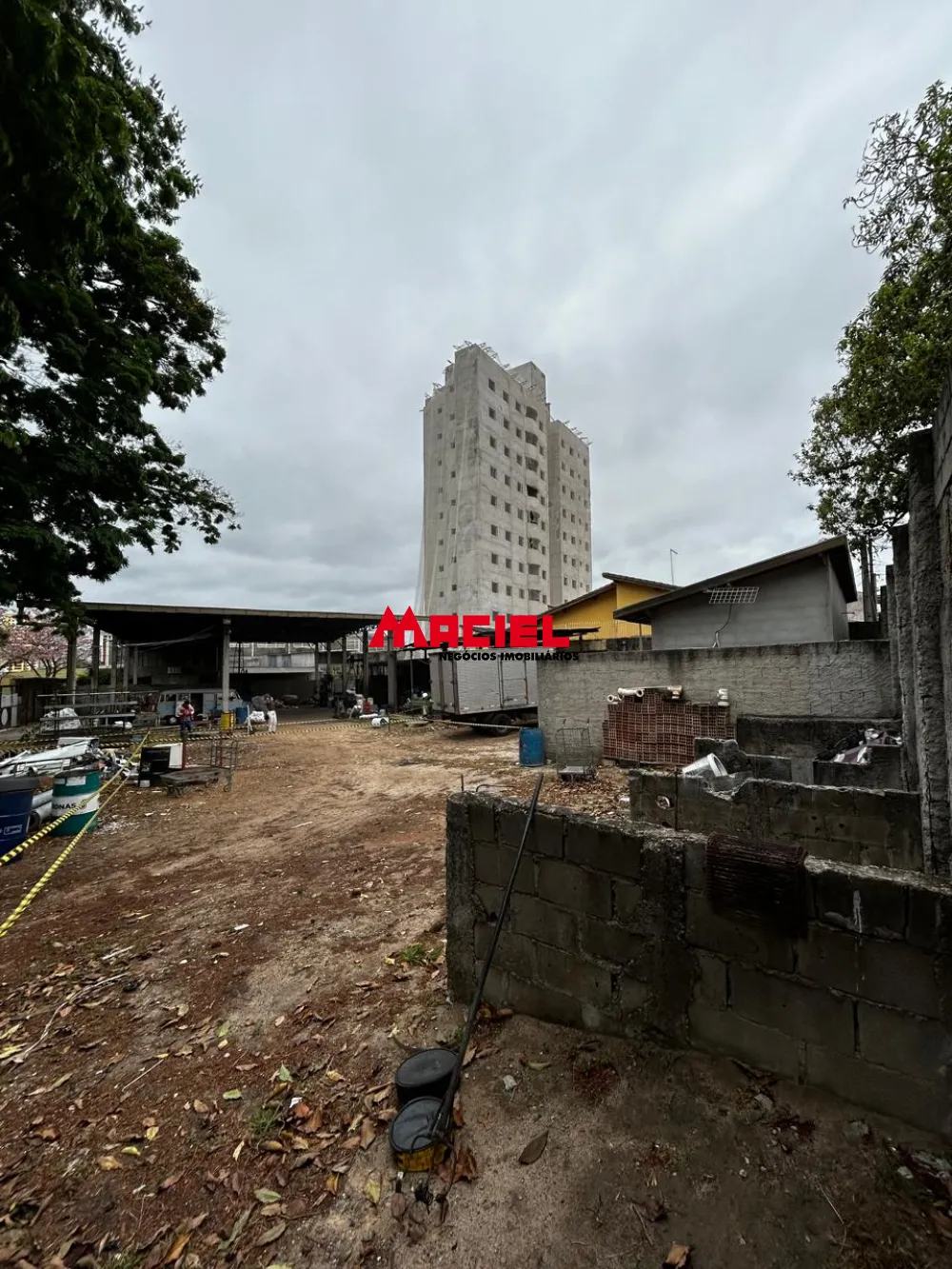 Comprar Comercial / Terreno em S&atilde;o Jos&eacute; dos Campos R$ 576.000,00 - Foto 2