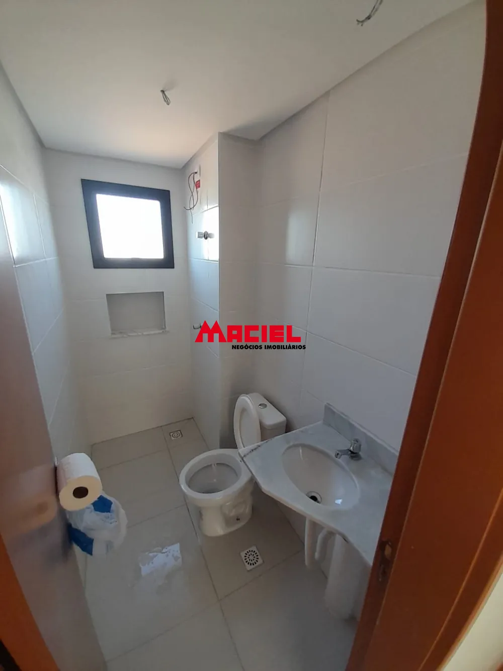 Alugar Apartamento / Padr&atilde;o em S&atilde;o Jos&eacute; dos Campos R$ 1.900,00 - Foto 11