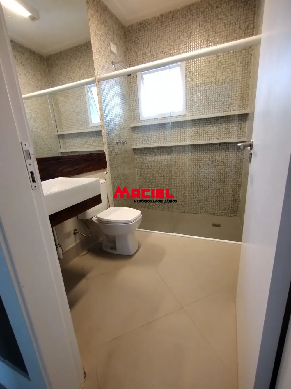 Comprar Casa / Condom&iacute;nio em Ca&ccedil;apava R$ 990.000,00 - Foto 16