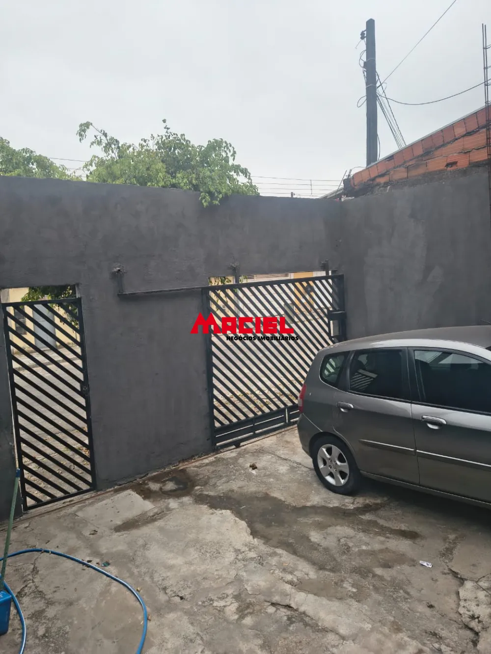 Comprar Casa / Padr&atilde;o em S&atilde;o Jos&eacute; dos Campos R$ 300.000,00 - Foto 1