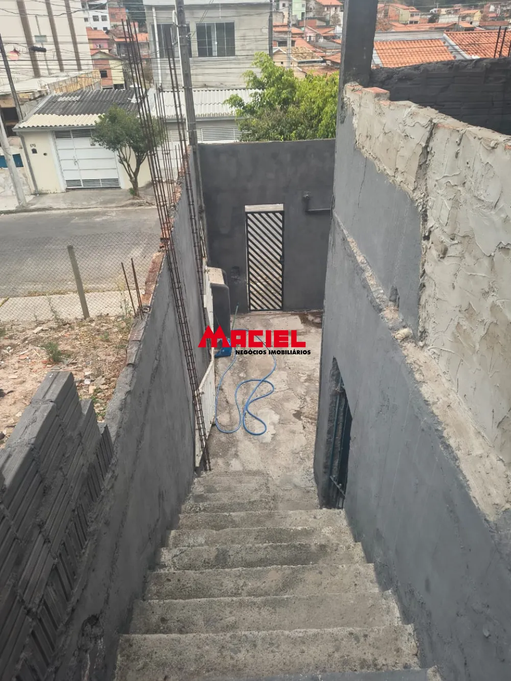 Comprar Casa / Padr&atilde;o em S&atilde;o Jos&eacute; dos Campos R$ 300.000,00 - Foto 3