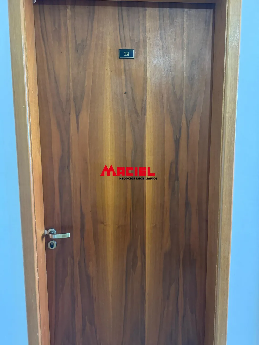 Alugar Apartamento / Padr&atilde;o em S&atilde;o Jos&eacute; dos Campos R$ 3.000,00 - Foto 1