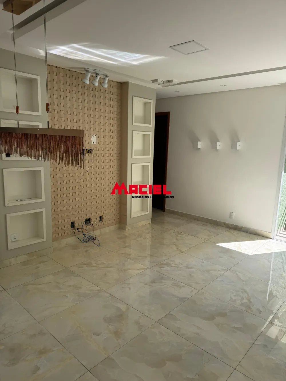 Alugar Apartamento / Padr&atilde;o em S&atilde;o Jos&eacute; dos Campos R$ 3.000,00 - Foto 11