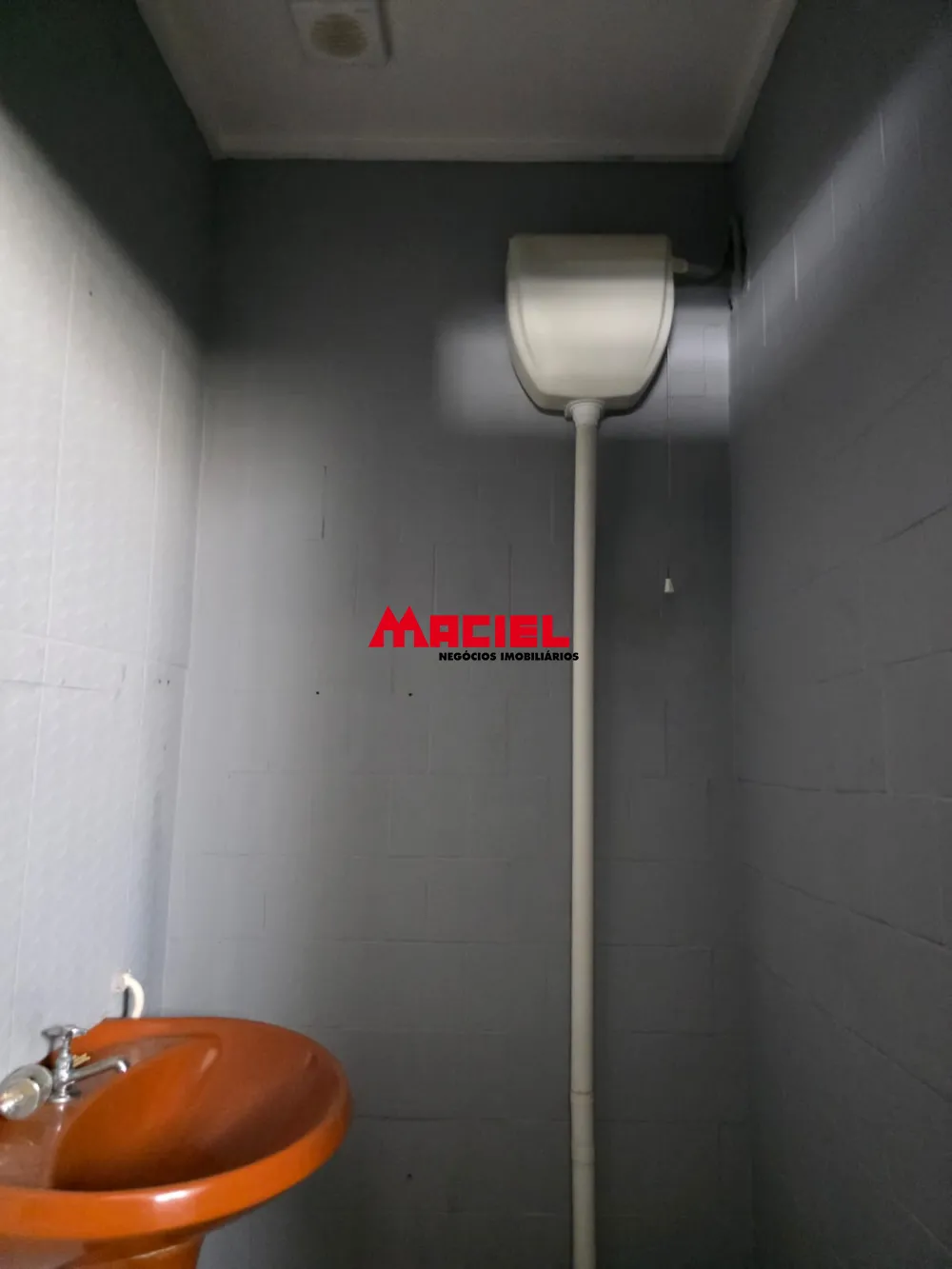 Alugar Comercial / Ponto Comercial em S&atilde;o Jos&eacute; dos Campos R$ 3.300,00 - Foto 11