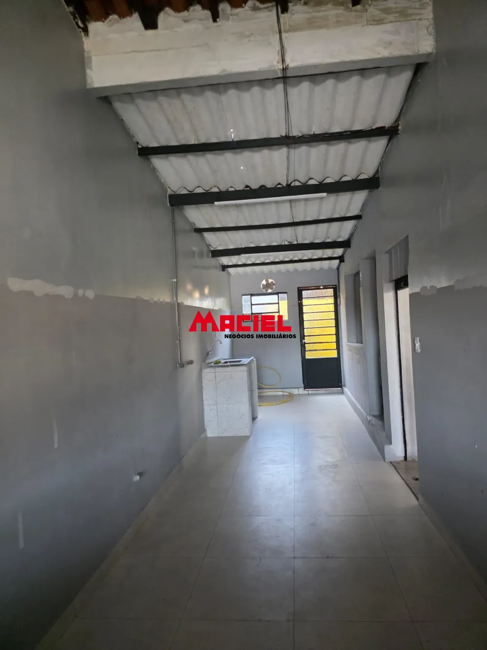Alugar Comercial / Ponto Comercial em S&atilde;o Jos&eacute; dos Campos R$ 3.300,00 - Foto 18