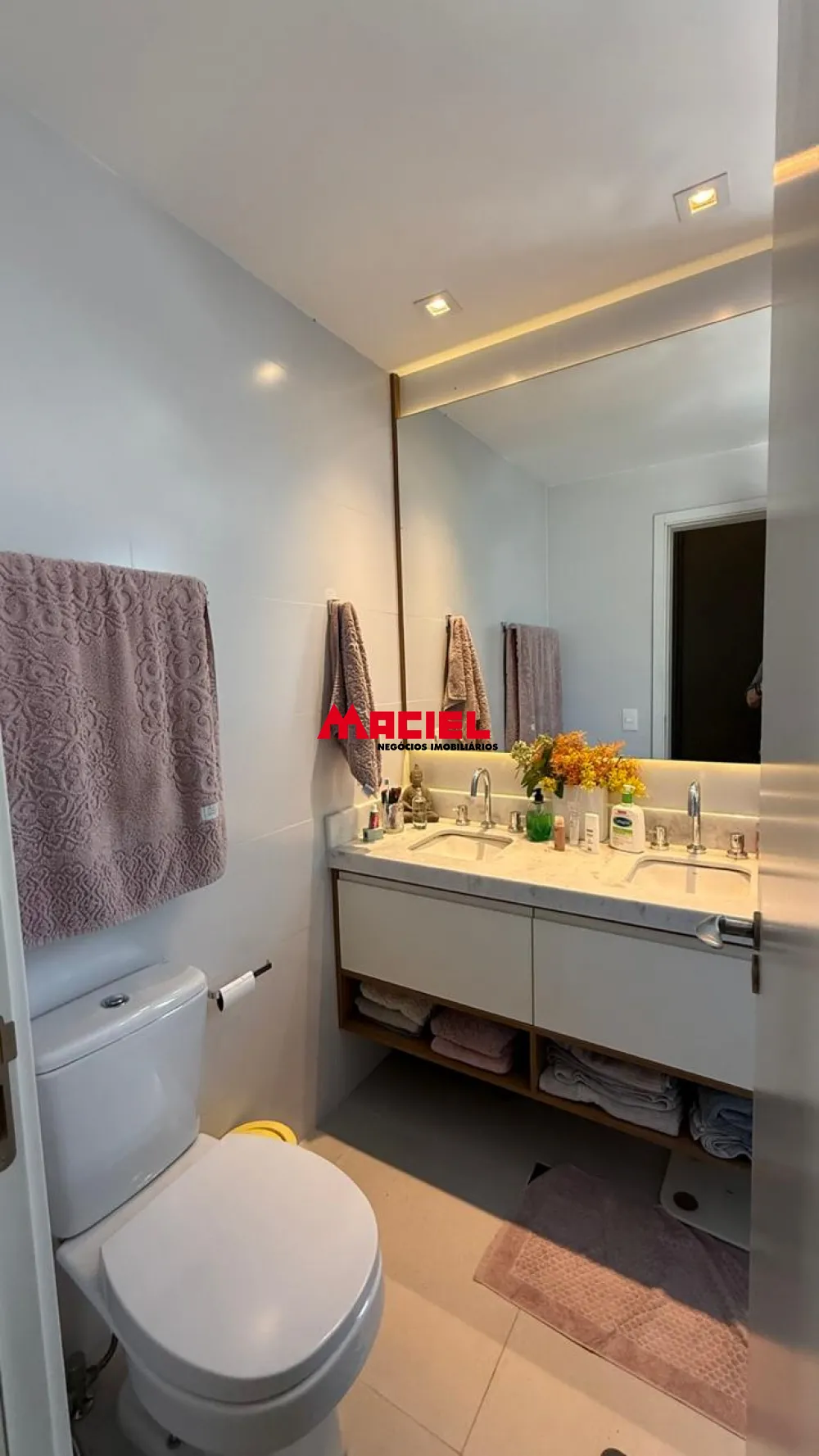 Comprar Apartamento / Padr&atilde;o em S&atilde;o Jos&eacute; dos Campos R$ 1.390.000,00 - Foto 13