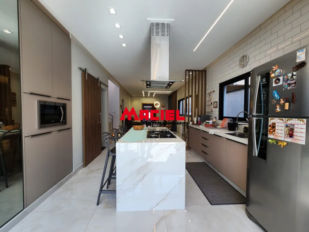 Comprar Casa / Sobrado em S&atilde;o Jos&eacute; dos Campos R$ 1.550.000,00 - Foto 11