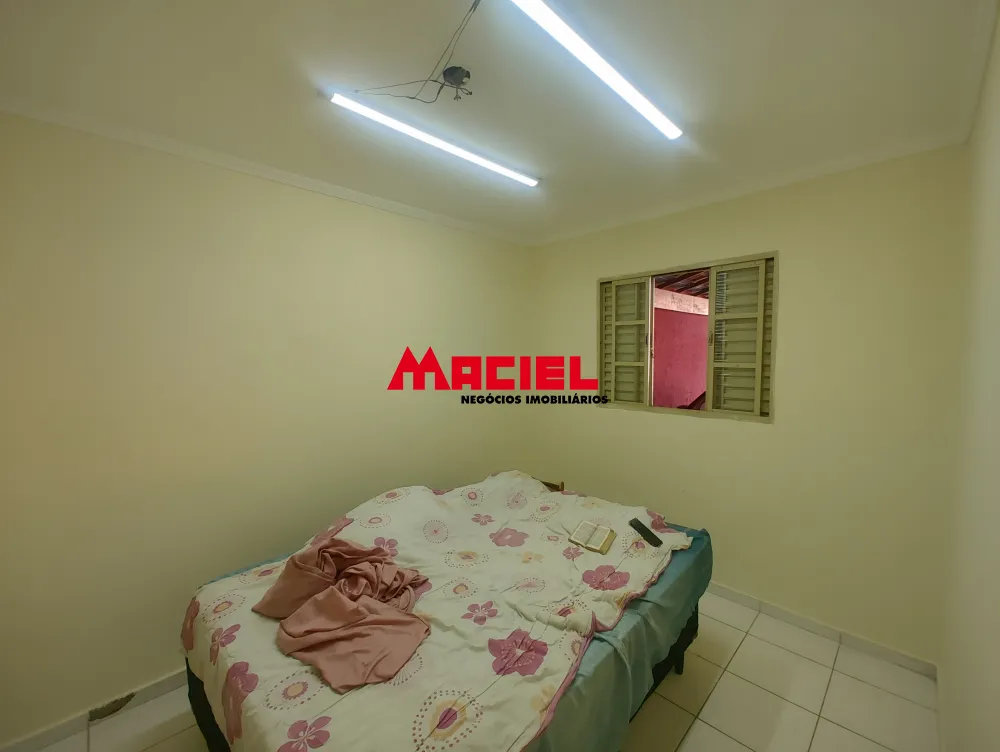 Comprar Casa / Padr&atilde;o em S&atilde;o Jos&eacute; dos Campos R$ 330.000,00 - Foto 4