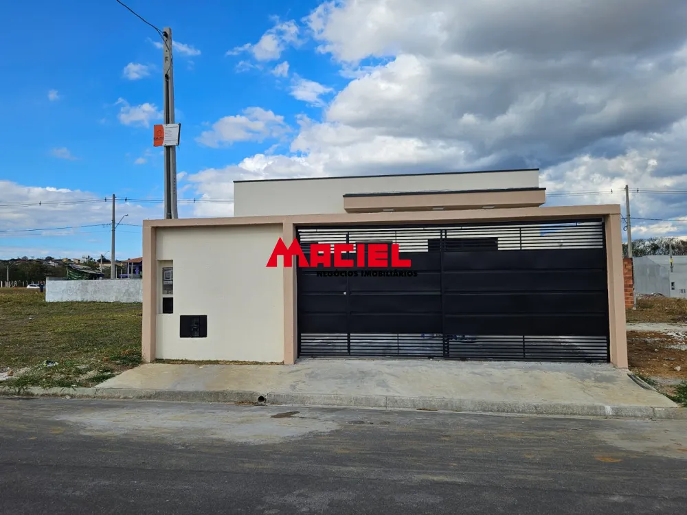 Comprar Casa / Padr&atilde;o em Ca&ccedil;apava R$ 405.000,00 - Foto 1