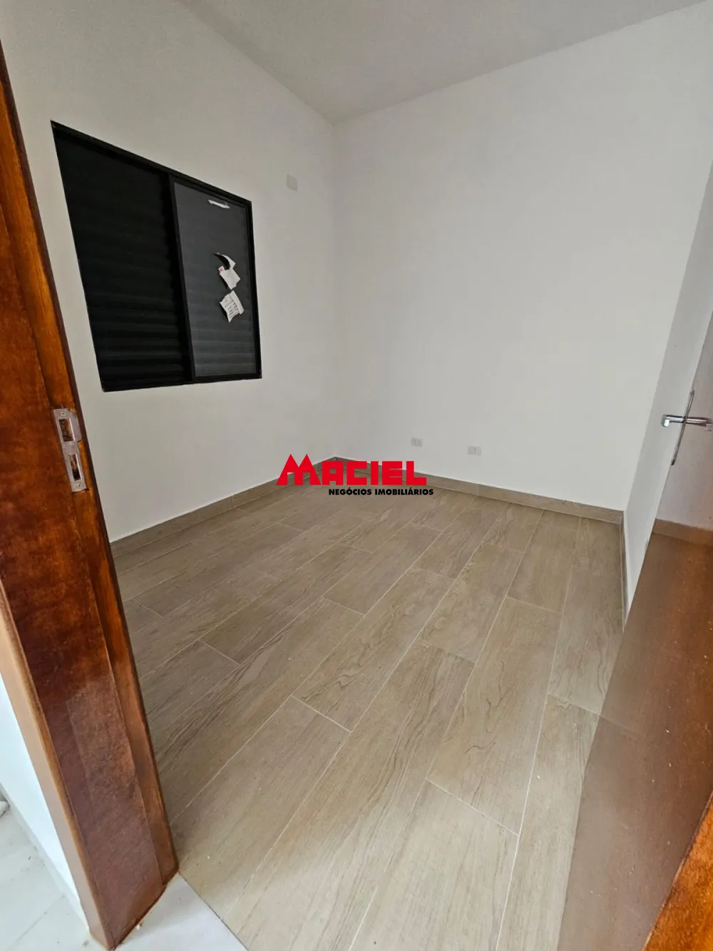 Comprar Casa / Padr&atilde;o em Ca&ccedil;apava R$ 405.000,00 - Foto 6