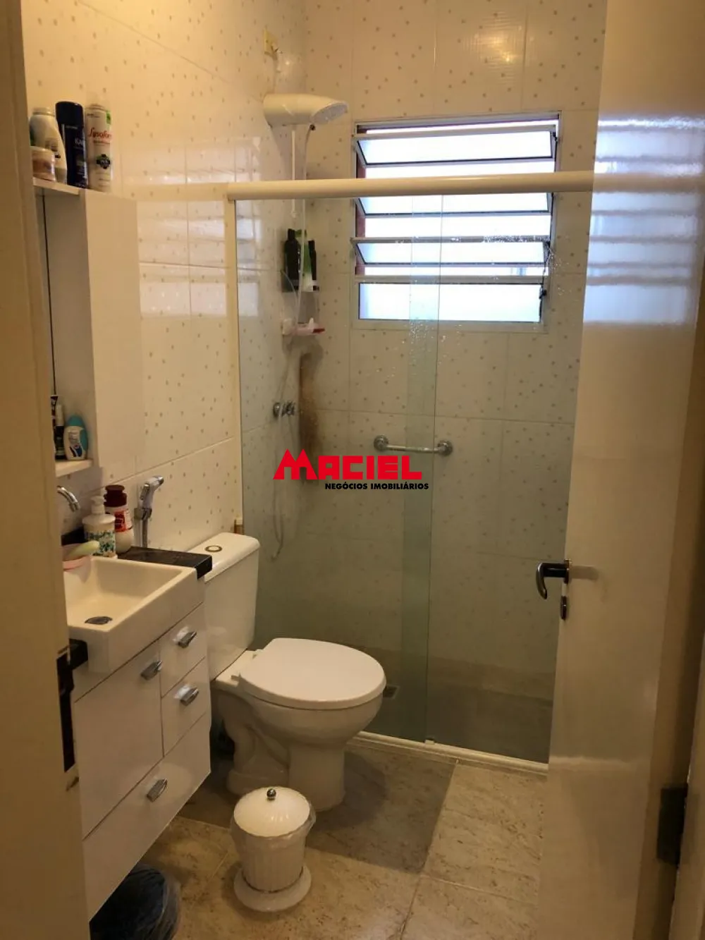 Alugar Apartamento / Padr&atilde;o em Jacare&iacute; R$ 3.800,00 - Foto 28