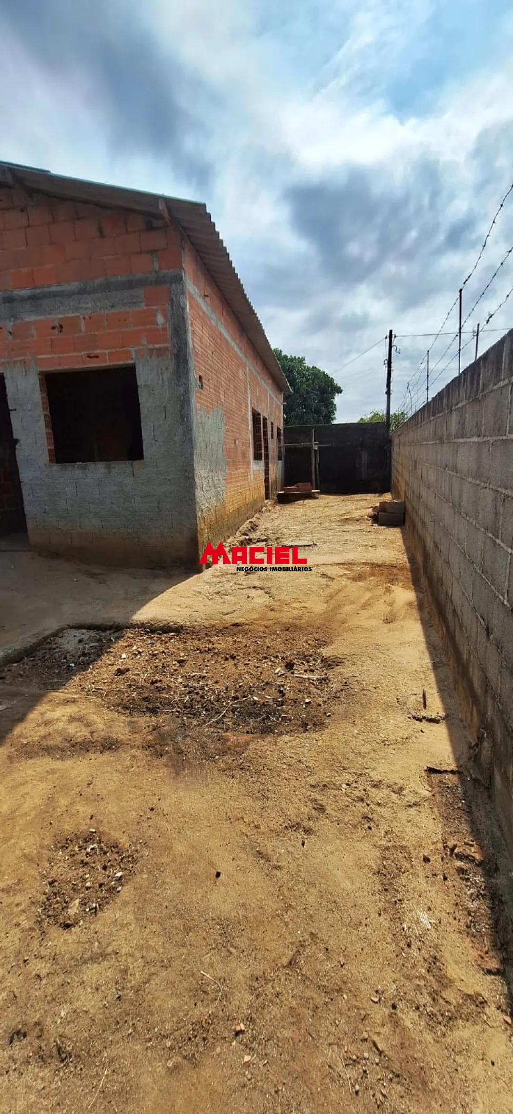 Comprar Casa / Padr&atilde;o em S&atilde;o Jos&eacute; dos Campos R$ 160.000,00 - Foto 2