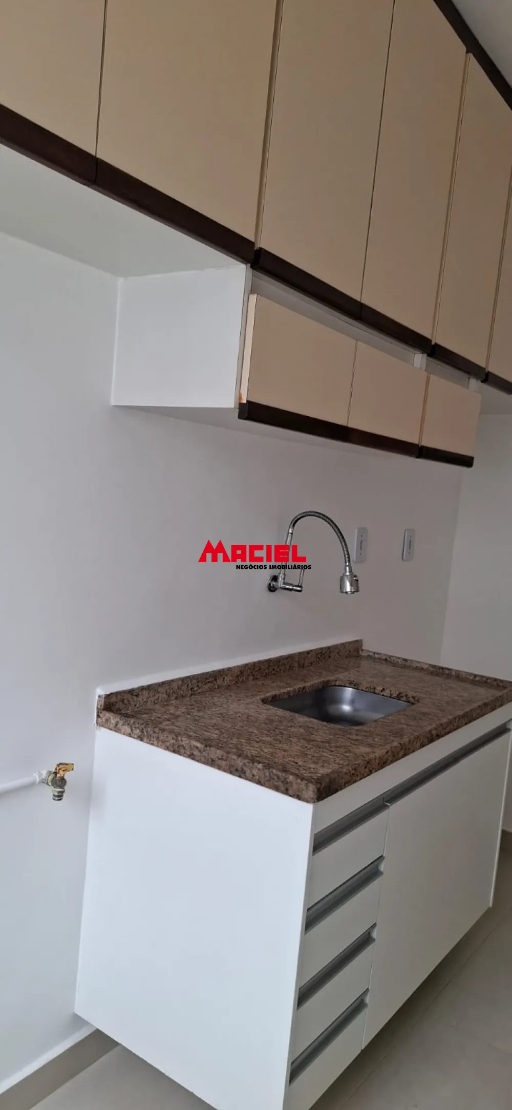 Alugar Apartamento / Padr&atilde;o em S&atilde;o Jos&eacute; dos Campos R$ 1.700,00 - Foto 6