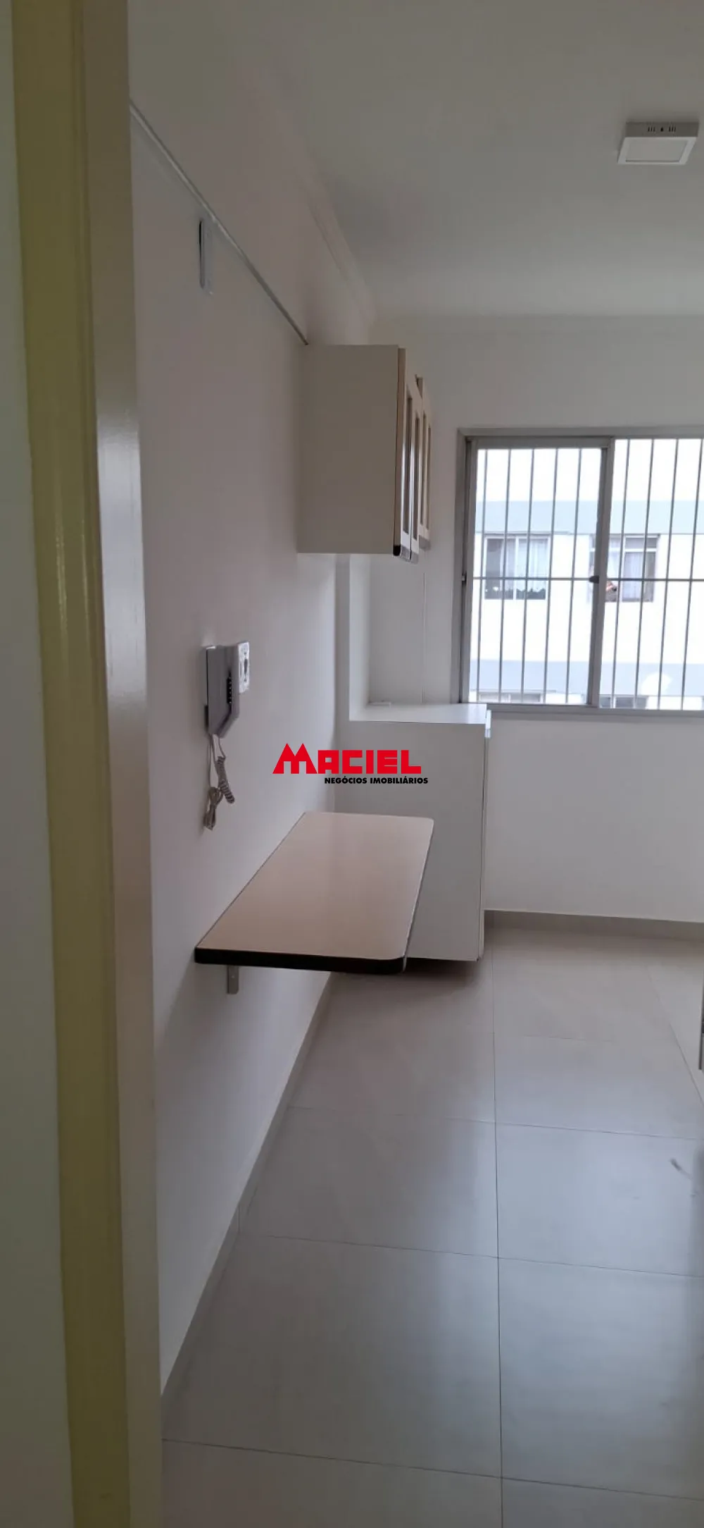 Alugar Apartamento / Padr&atilde;o em S&atilde;o Jos&eacute; dos Campos R$ 1.700,00 - Foto 8