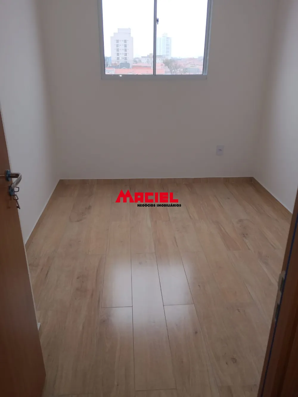 Alugar Apartamento / Padr&atilde;o em S&atilde;o Jos&eacute; dos Campos R$ 1.500,00 - Foto 5