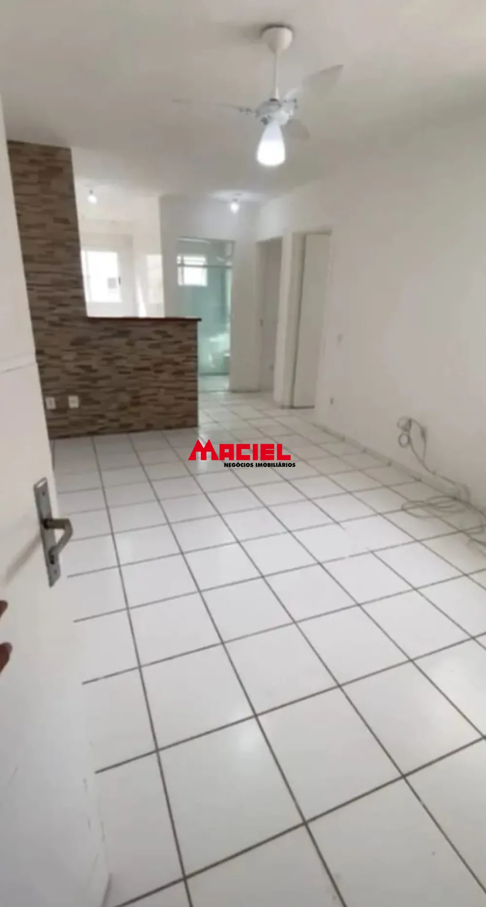 Alugar Apartamento / Padr&atilde;o em S&atilde;o Jos&eacute; dos Campos R$ 1.150,00 - Foto 2