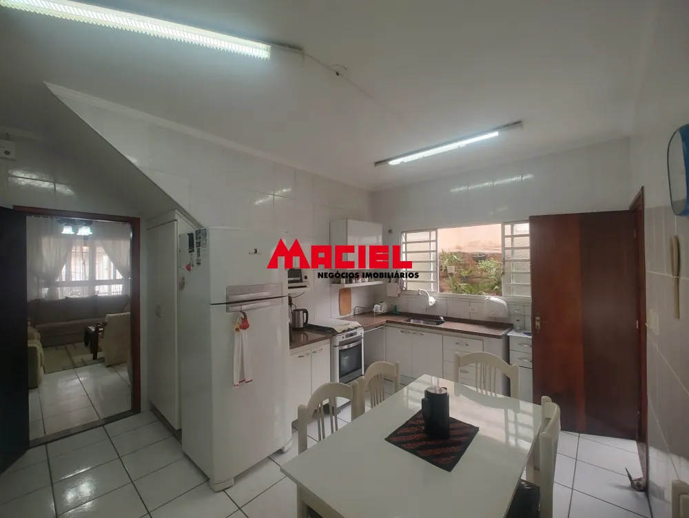 Comprar Casa / Sobrado em S&atilde;o Jos&eacute; dos Campos R$ 750.000,00 - Foto 3