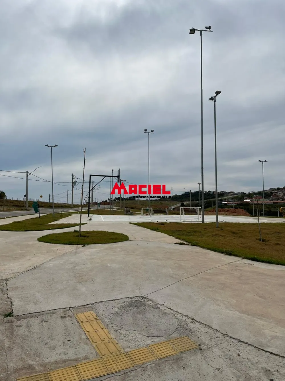 Comprar Terreno / Padr&atilde;o em S&atilde;o Jos&eacute; dos Campos R$ 210.000,00 - Foto 3