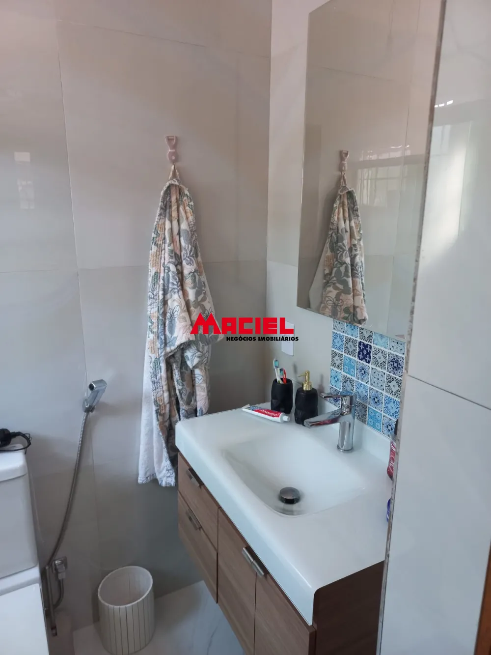 Comprar Casa / Padr&atilde;o em S&atilde;o Jos&eacute; dos Campos R$ 750.000,00 - Foto 18