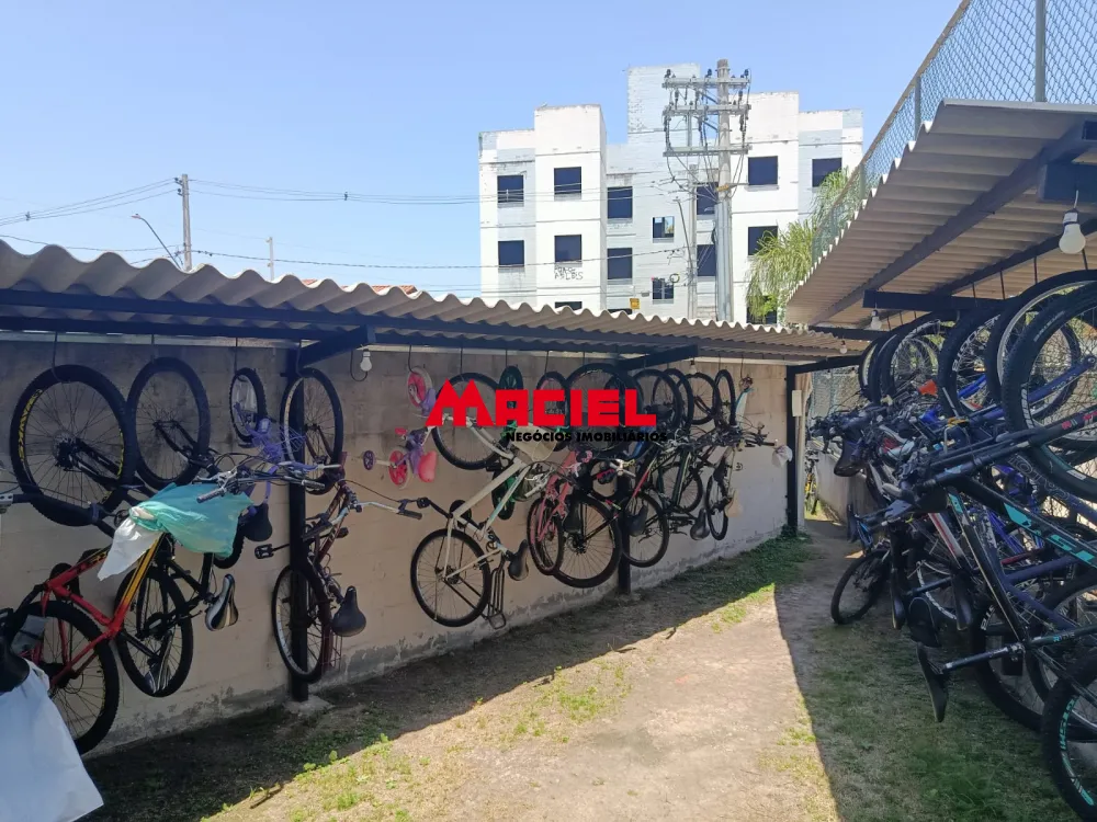 Comprar Apartamento / Padr&atilde;o em S&atilde;o Jos&eacute; dos Campos R$ 265.000,00 - Foto 12