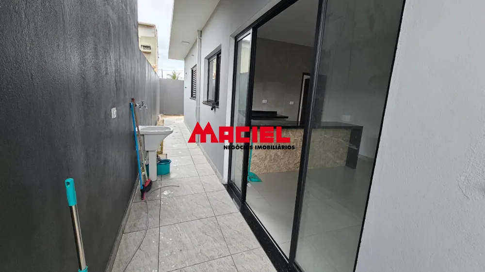 Comprar Casa / Padr&atilde;o em Caraguatatuba R$ 430.000,00 - Foto 2