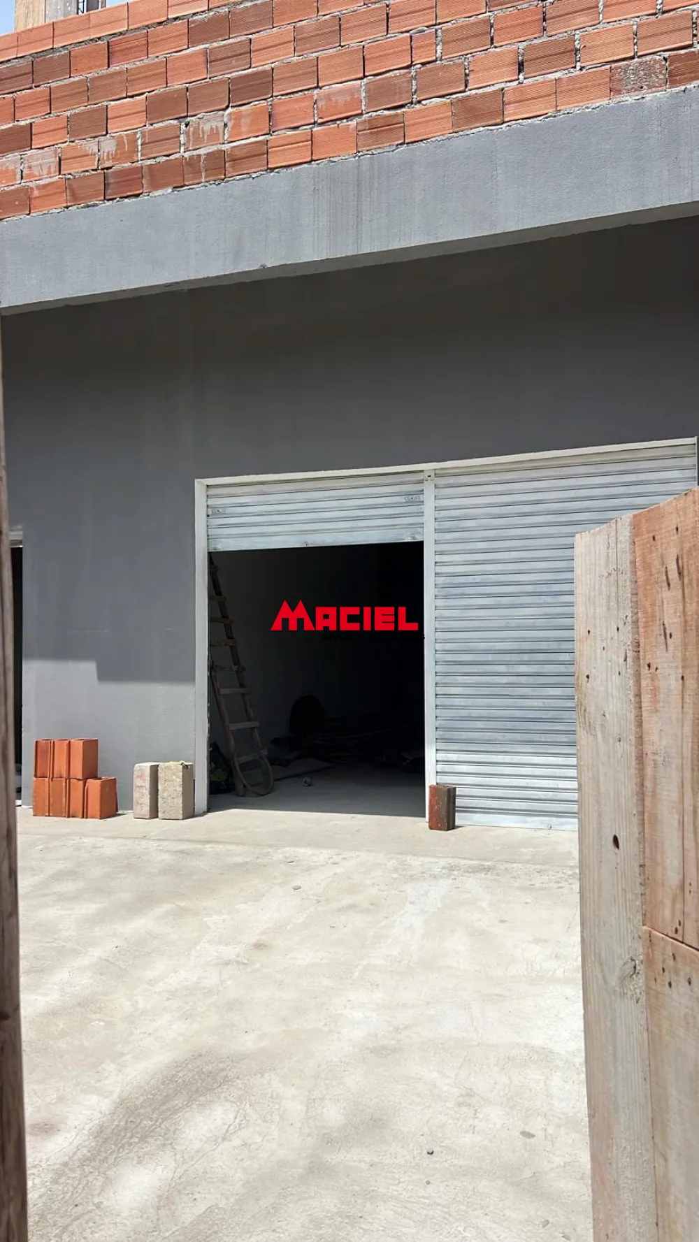 Alugar Comercial / Galp&atilde;o em S&atilde;o Jos&eacute; dos Campos R$ 2.800,00 - Foto 1