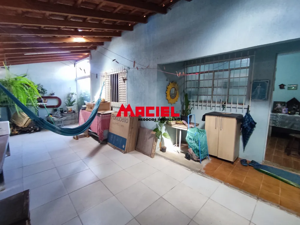 Comprar Casa / Padr&atilde;o em S&atilde;o Jos&eacute; dos Campos R$ 425.000,00 - Foto 1