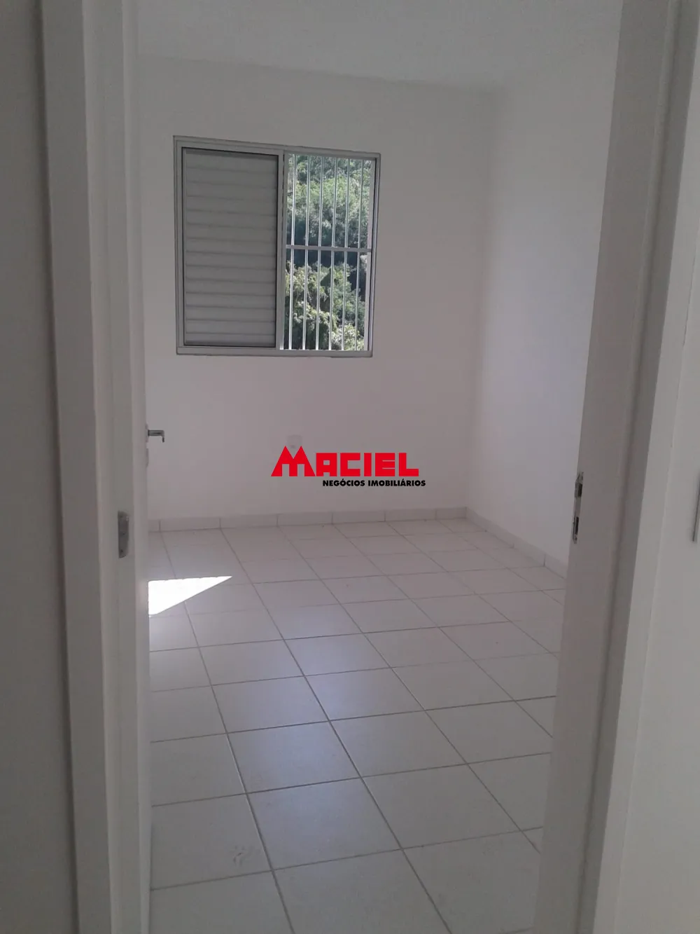 Comprar Apartamento / Padr&atilde;o em S&atilde;o Jos&eacute; dos Campos R$ 170.000,00 - Foto 2