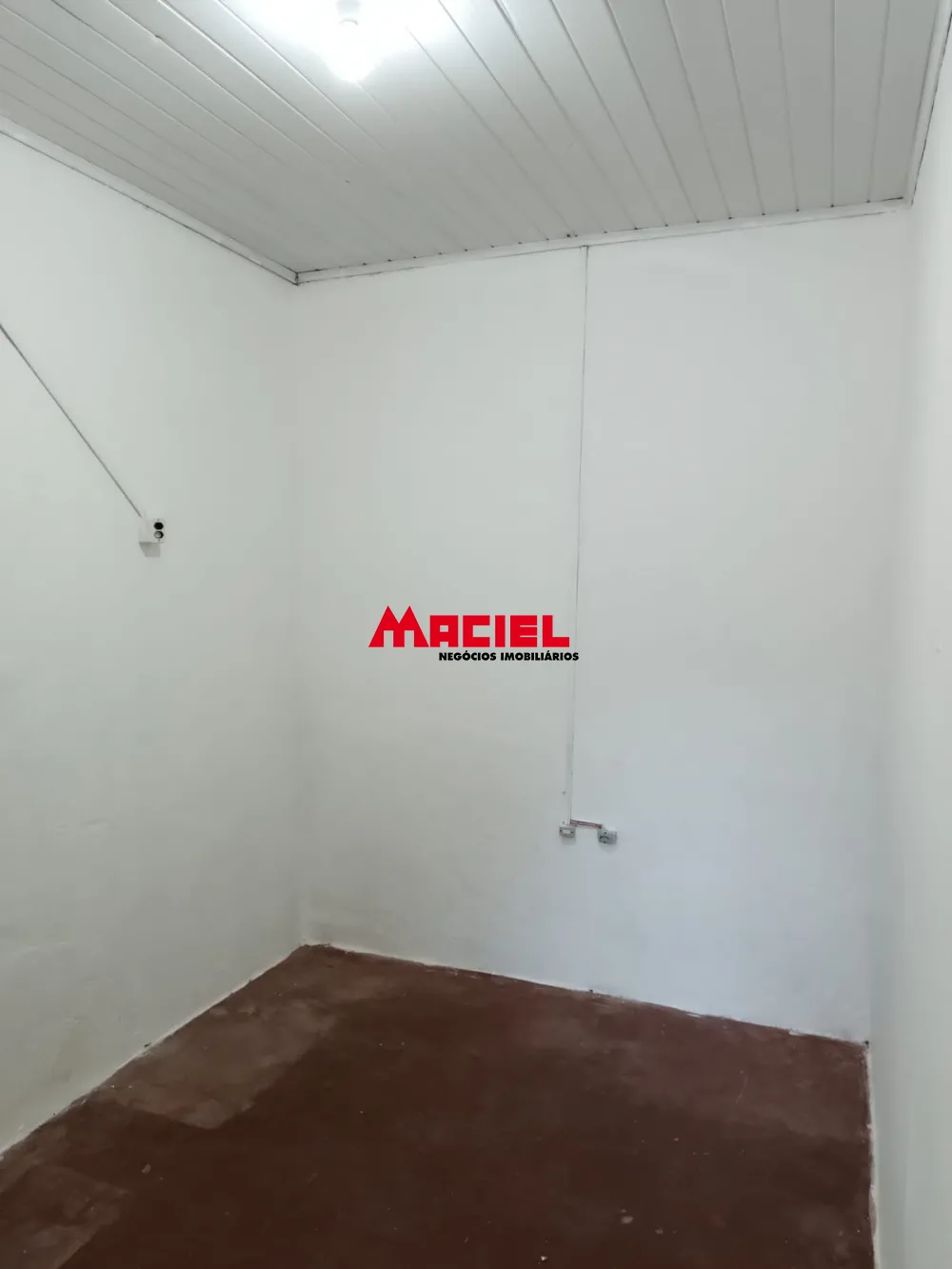 Alugar Casa / Padr&atilde;o em S&atilde;o Jos&eacute; dos Campos R$ 1.350,00 - Foto 3