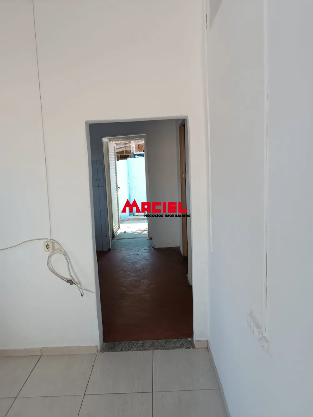 Alugar Casa / Padr&atilde;o em S&atilde;o Jos&eacute; dos Campos R$ 1.350,00 - Foto 7