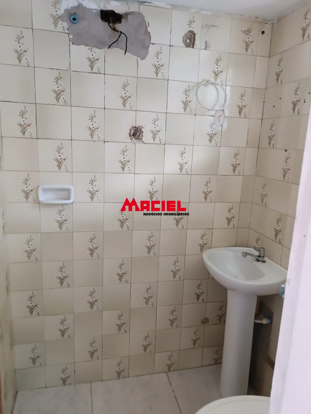 Alugar Casa / Padr&atilde;o em S&atilde;o Jos&eacute; dos Campos R$ 1.350,00 - Foto 10