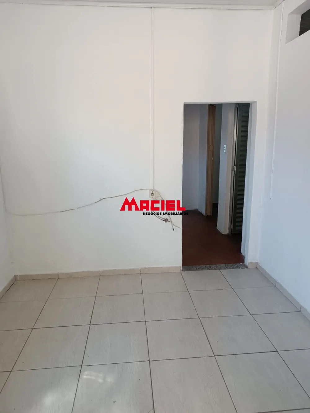Alugar Casa / Padr&atilde;o em S&atilde;o Jos&eacute; dos Campos R$ 1.350,00 - Foto 17