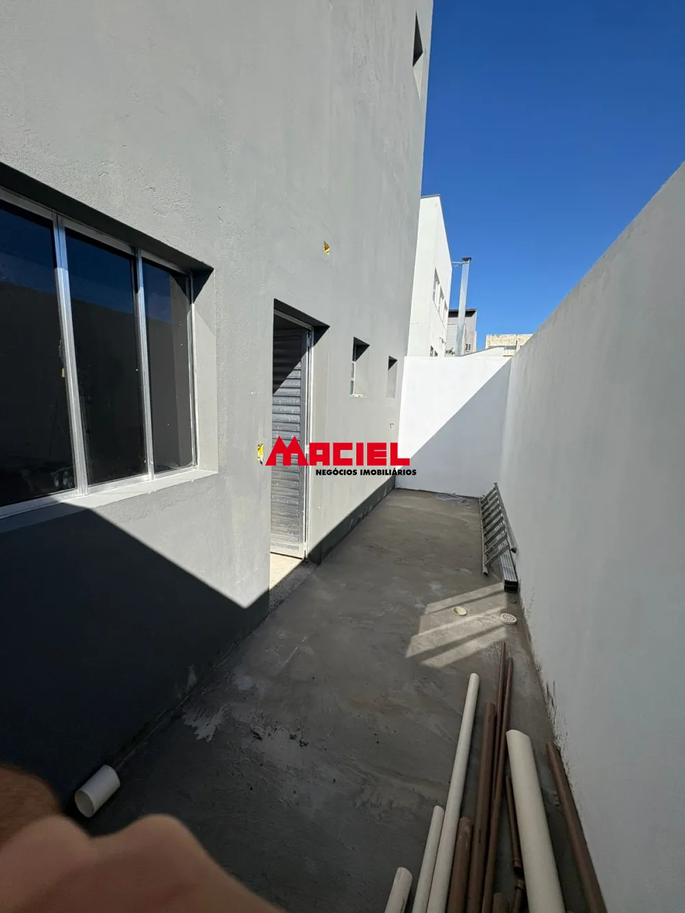 Alugar Comercial / Ponto Comercial em S&atilde;o Jos&eacute; dos Campos R$ 3.500,00 - Foto 4