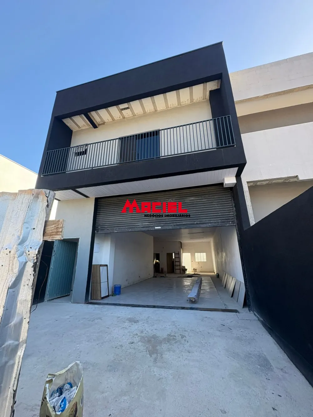 Alugar Comercial / Ponto Comercial em S&atilde;o Jos&eacute; dos Campos R$ 3.000,00 - Foto 2