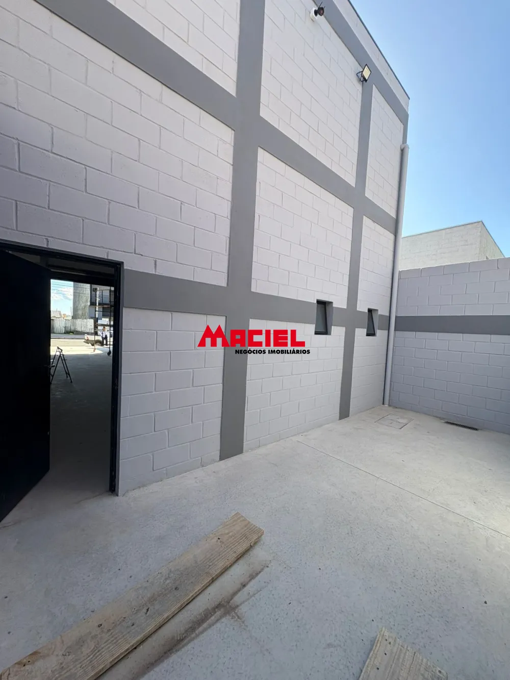 Alugar Comercial / Galp&atilde;o em S&atilde;o Jos&eacute; dos Campos R$ 4.500,00 - Foto 5