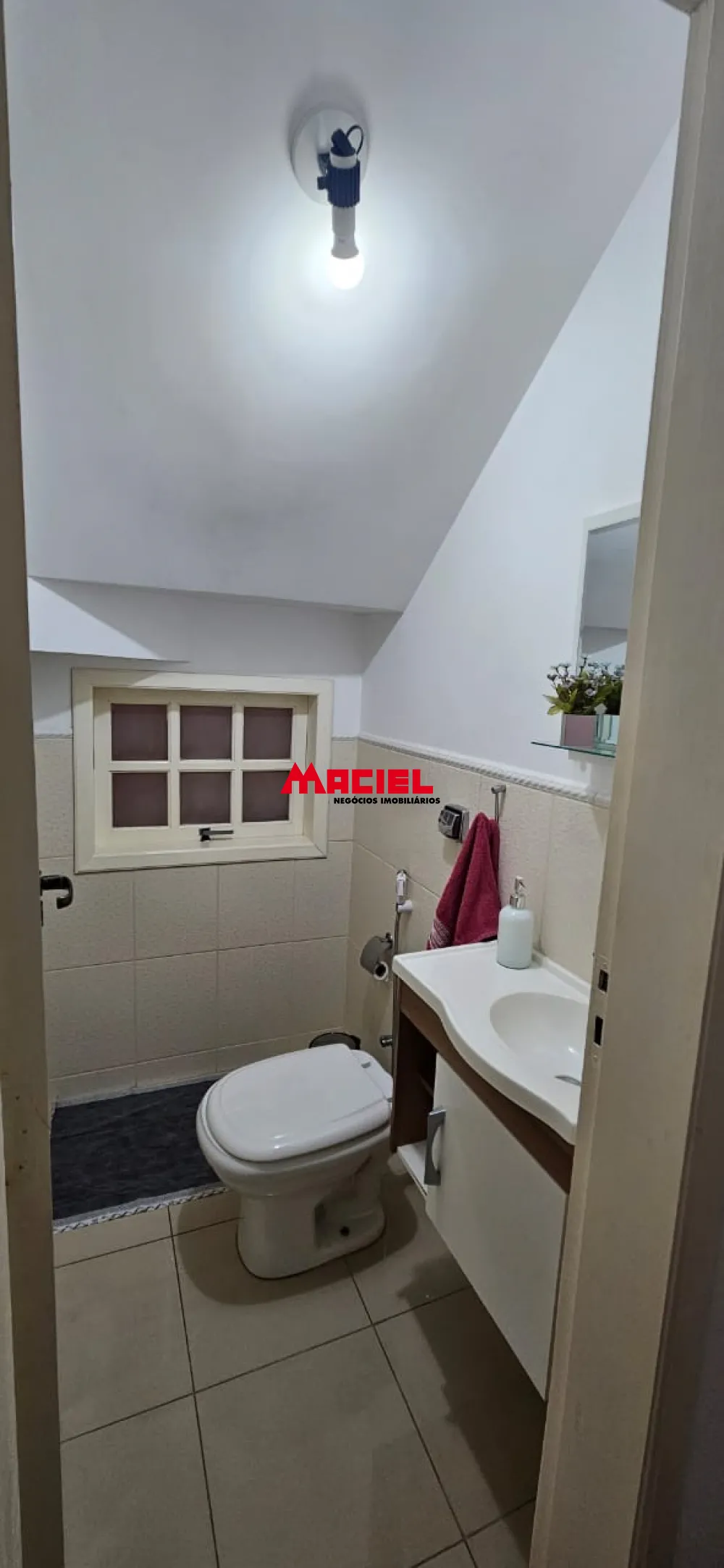 Comprar Casa / Sobrado em S&atilde;o Jos&eacute; dos Campos R$ 970.000,00 - Foto 5