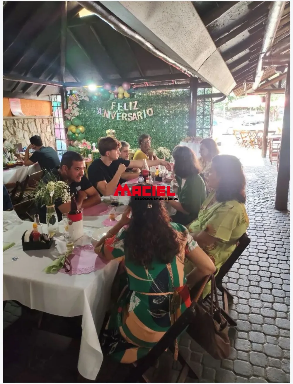 Comprar Comercial / Ponto Comercial em S&atilde;o Jos&eacute; dos Campos R$ 250.000,00 - Foto 2