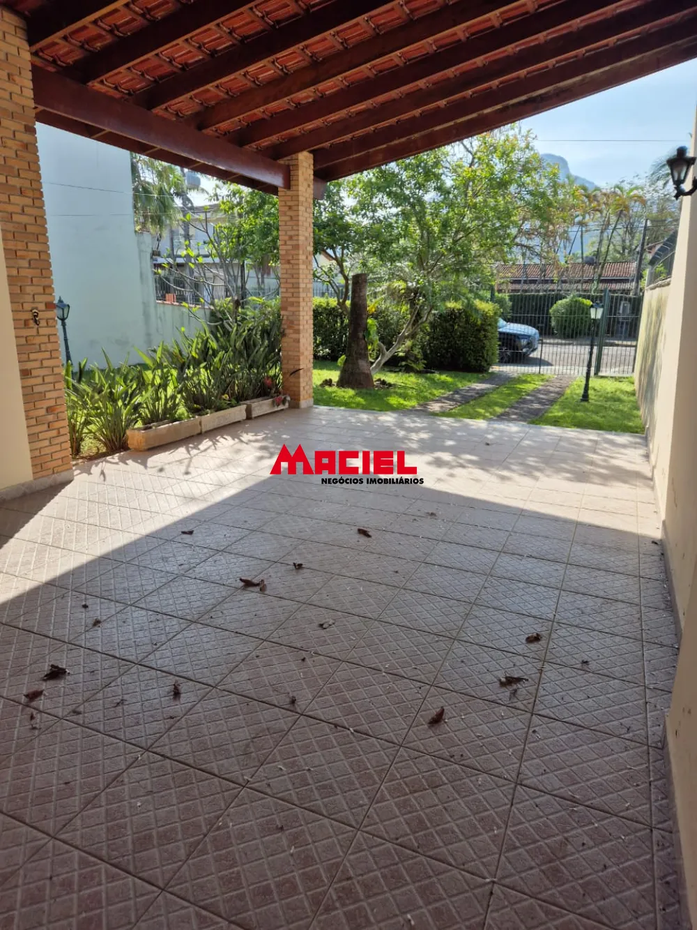 Comprar Casa / Padr&atilde;o em Caraguatatuba R$ 1.600.000,00 - Foto 3