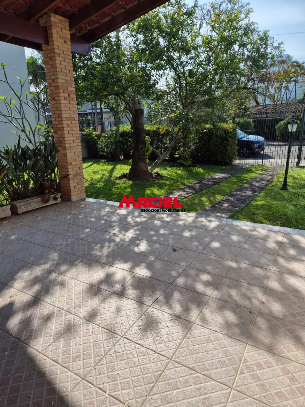 Comprar Casa / Padr&atilde;o em Caraguatatuba R$ 1.600.000,00 - Foto 4